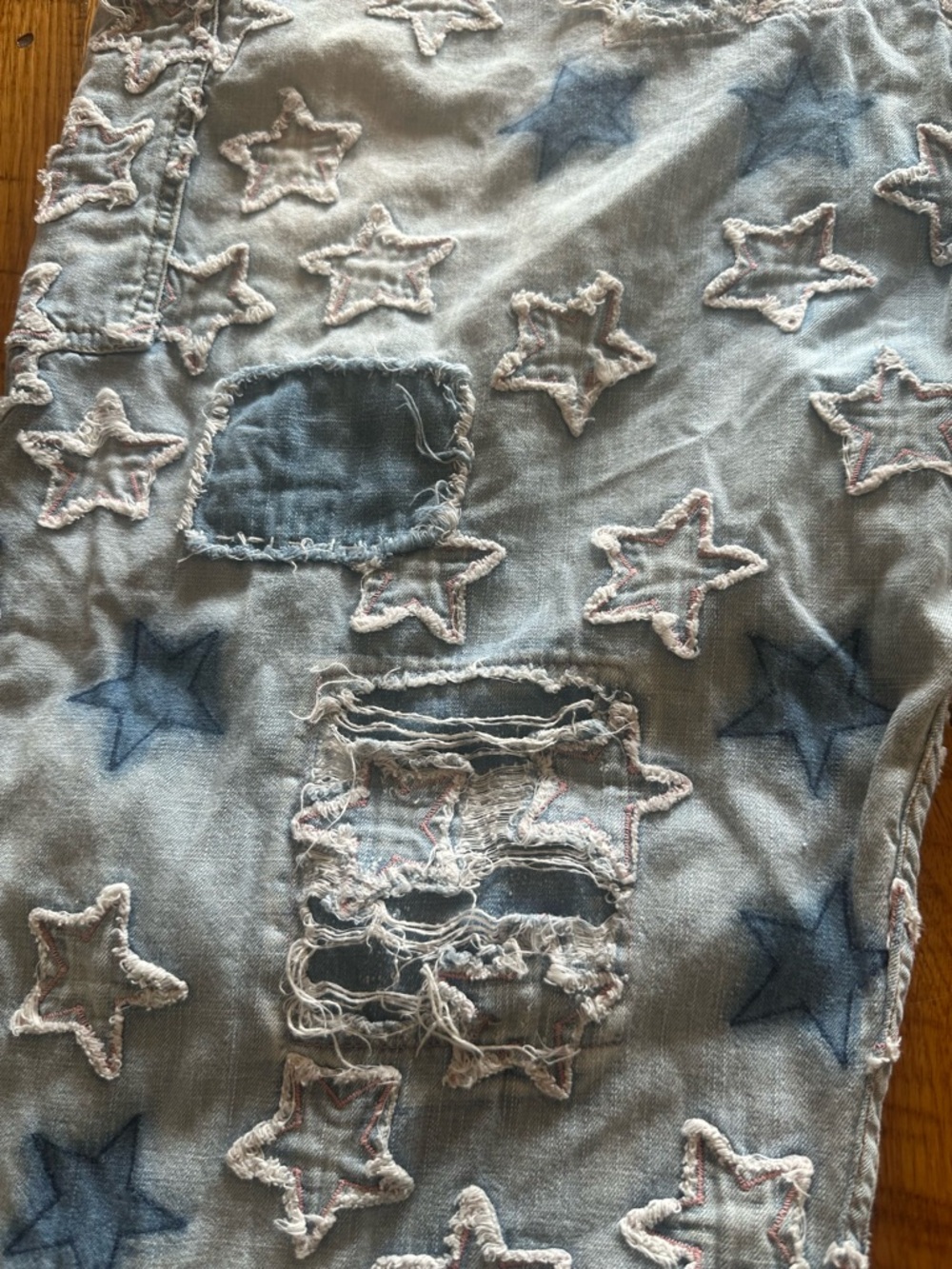 Magnolia Pearl Star O’Keefe Jeans- distressed light blue denim - Picture 9 of 10